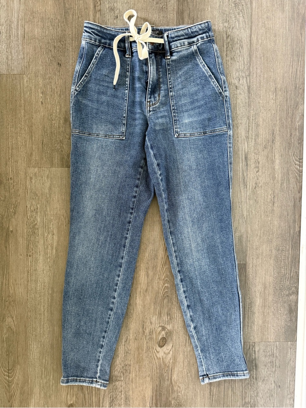 Judy Blue Denim Jogger Jeans Size 3/26 Like New! - Picture 2 of 6